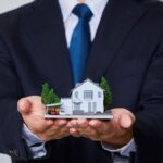 Practical Strategies for Small Investors in the UK to Benefit from Dividend Funds in a Volatile Market