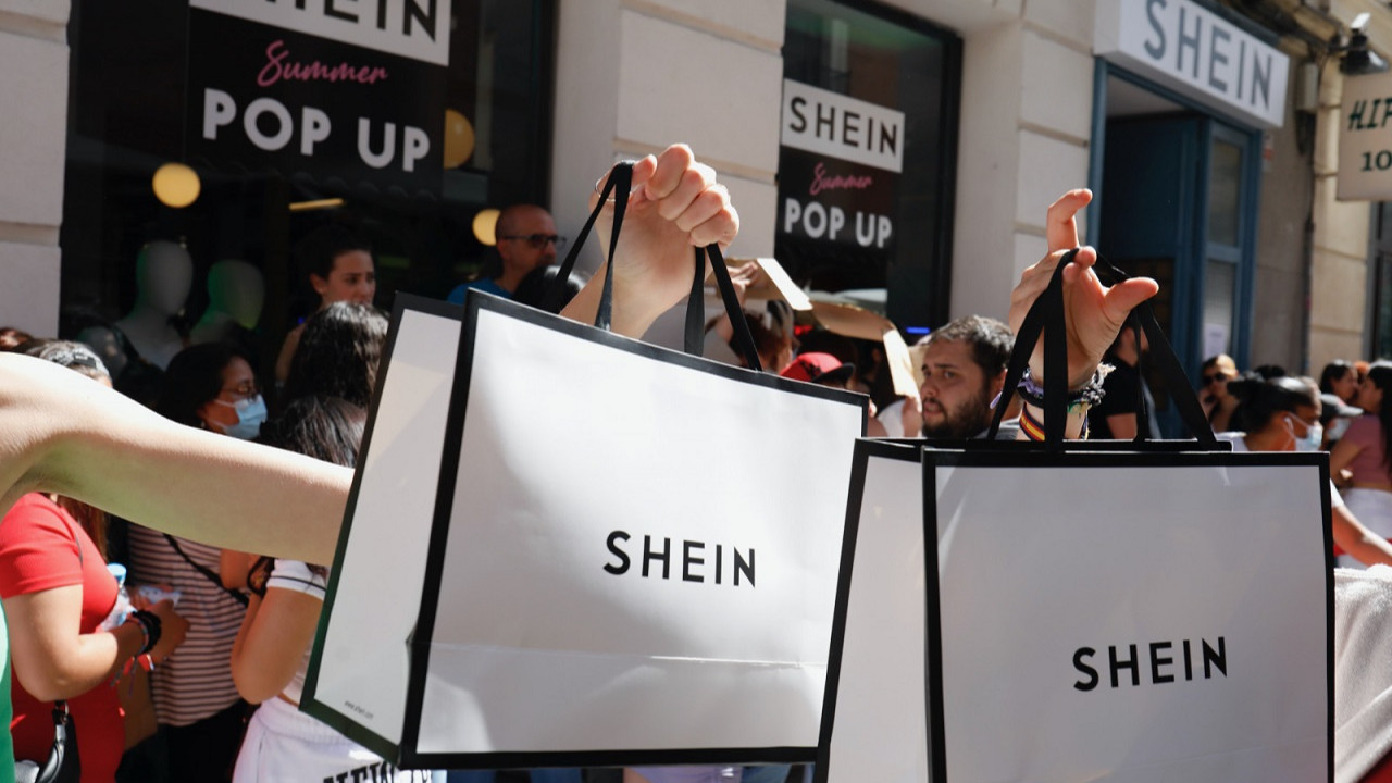 Shein shopping and card style visual